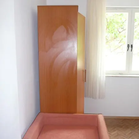 In Rab/insel Rab 16490 Apartman Mundanije